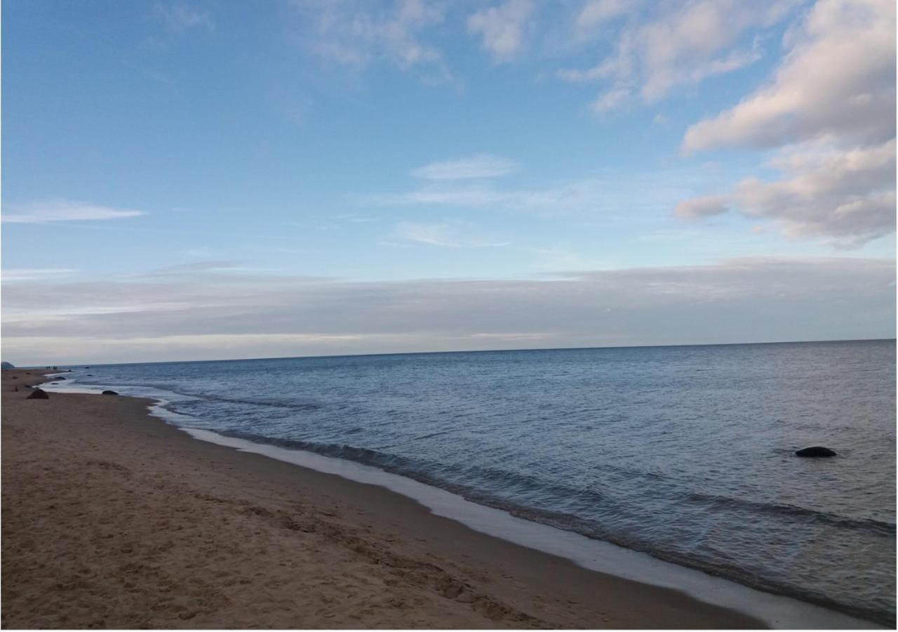 Modernes Reetdach-Ostseeferienhaus Bella Mare, Insel Usedom Mit Sauna, Kamin & Sonnenterrasse Zirchow エクステリア 写真