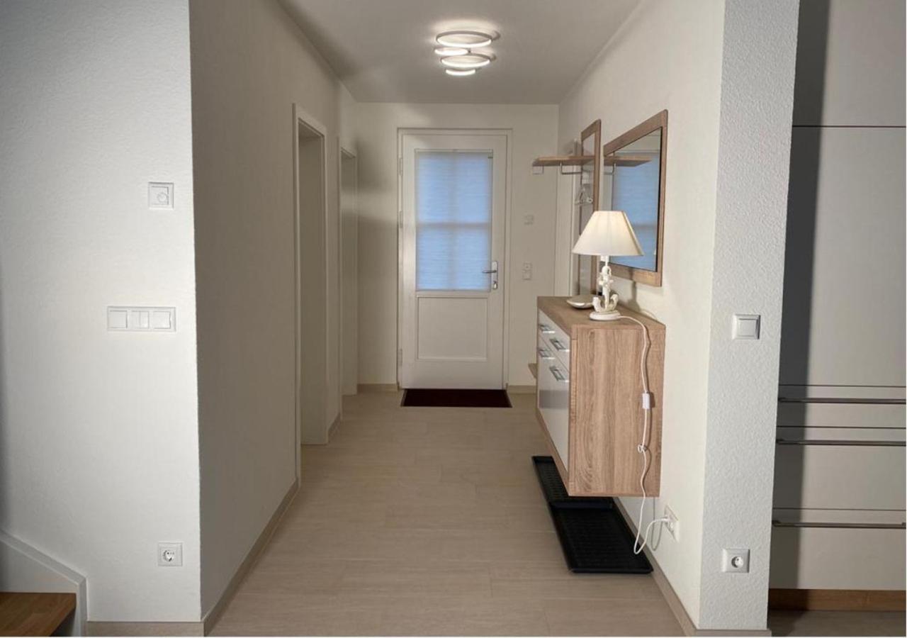 Modernes Reetdach-Ostseeferienhaus Bella Mare, Insel Usedom Mit Sauna, Kamin & Sonnenterrasse Zirchow エクステリア 写真