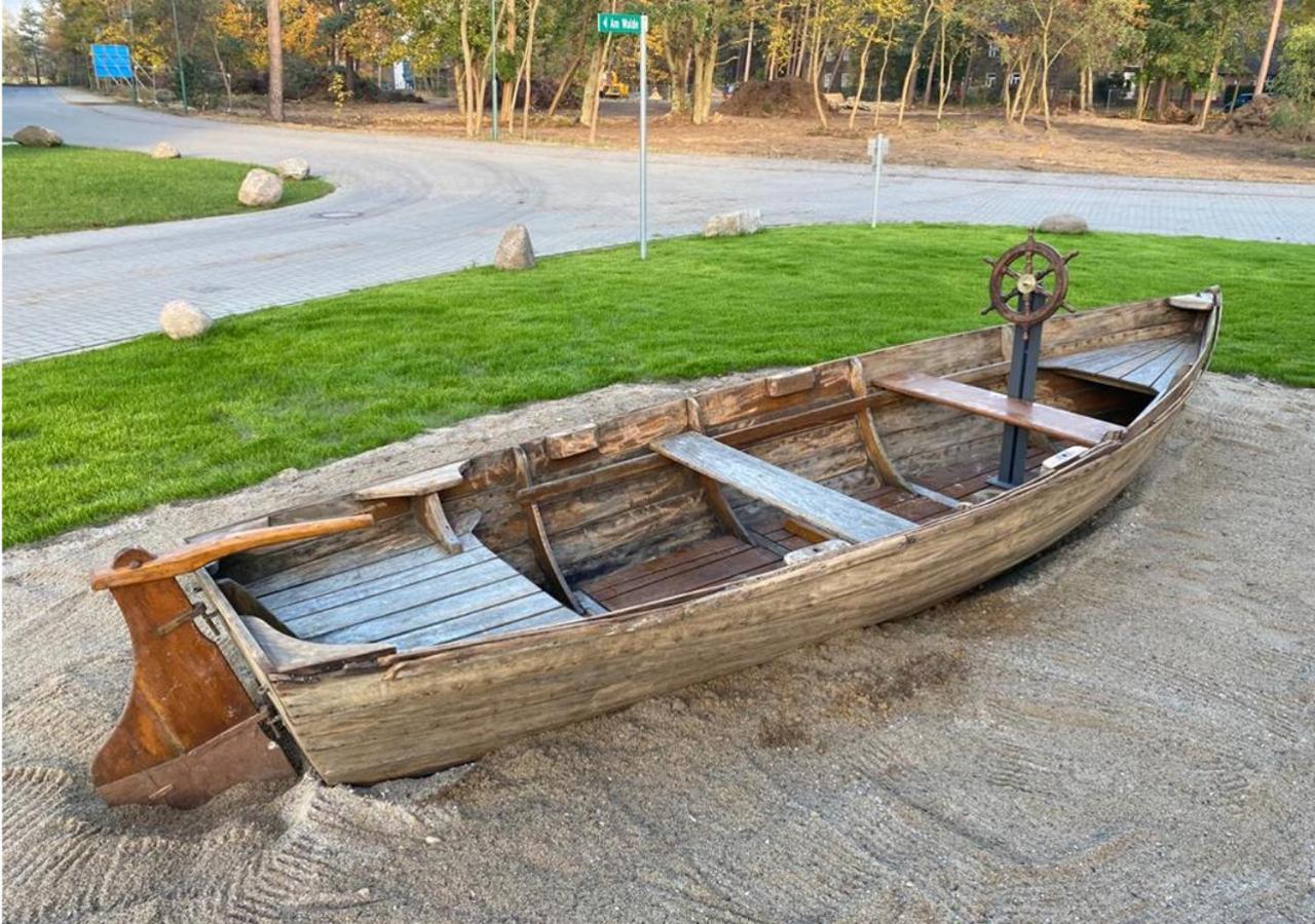 Modernes Reetdach-Ostseeferienhaus Bella Mare, Insel Usedom Mit Sauna, Kamin & Sonnenterrasse Zirchow エクステリア 写真